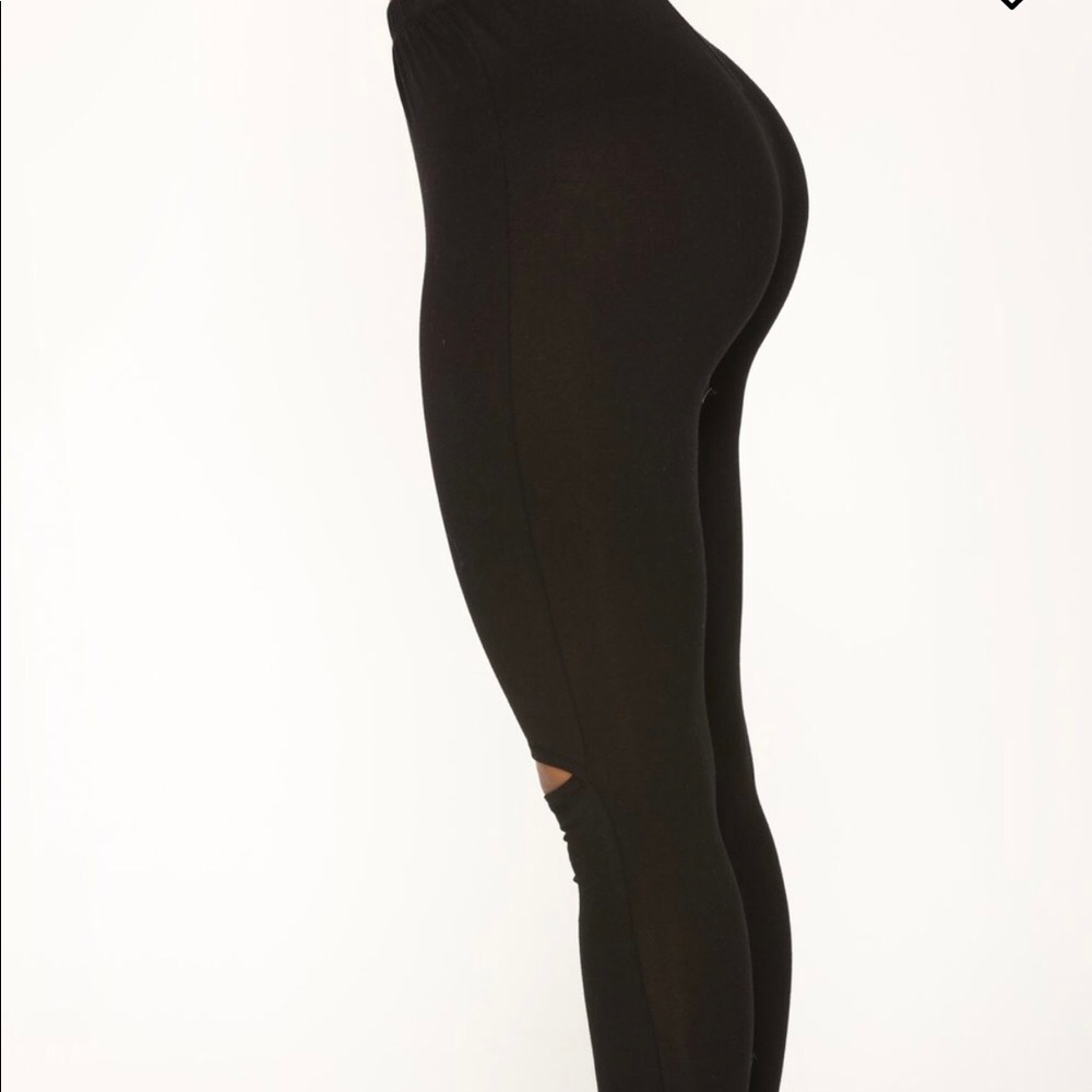 Fashion nova knee slit leggings S - Picture 2 of 3